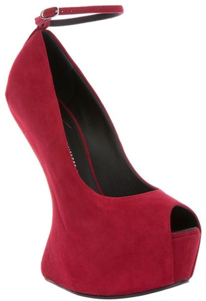 Giuseppe Zanotti Jem Sculpted Wedge in Red - Lyst