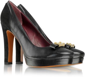 Marc By Marc Jacobs Leather and Suede Tuxedo Logo Plaque Pump - Lyst