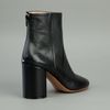 Maison Martin Margiela Leather Ankle Boots in Black - Lyst