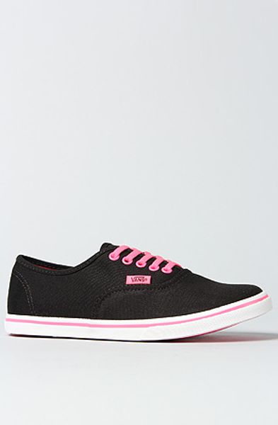 Vans The Authentic Lo Pro Sneaker in Black and Neon Pink in Black - Lyst