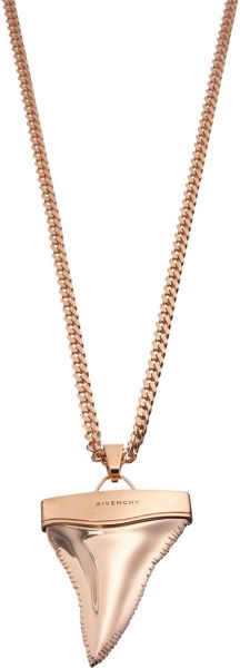 Givenchy  Sharks Tooth Pendant Necklace in Pink - Lyst