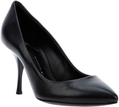 Giuseppe Zanotti Court Shoe in Black - Lyst
