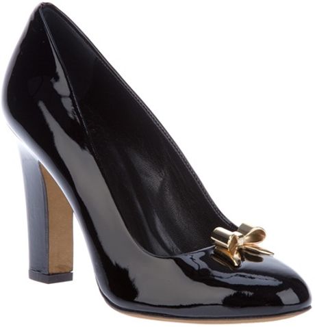 Moschino Cheap & Chic Bow Detail Pump in Black - Lyst