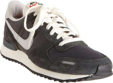 nike air vortex internationalist