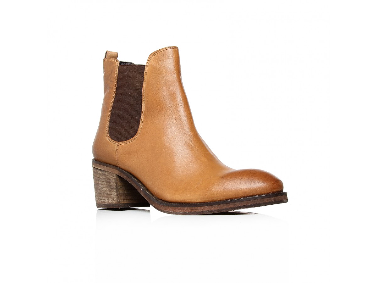 kurt geiger boots tan