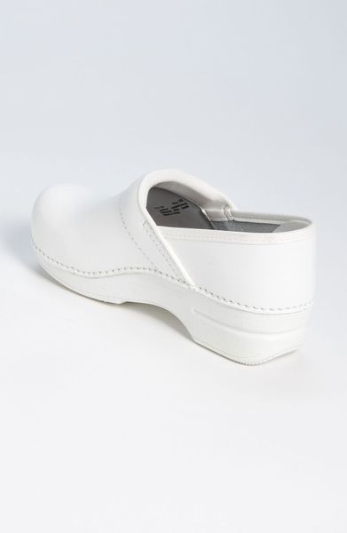 white dansko