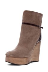 Chloé Crosta Bootie in Natural