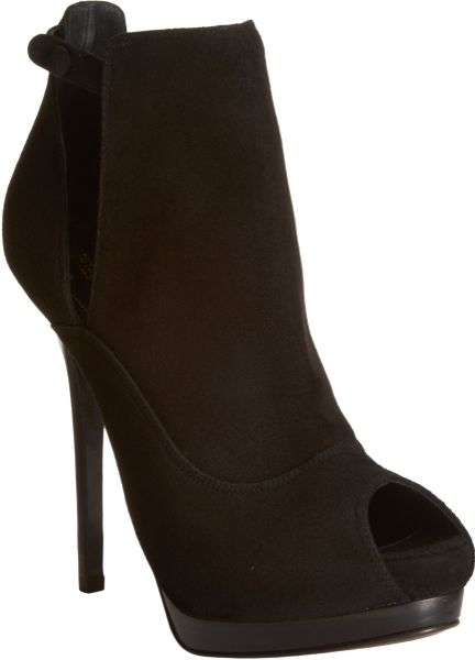 Fendi Victorian Shield Bootie in Black - Lyst