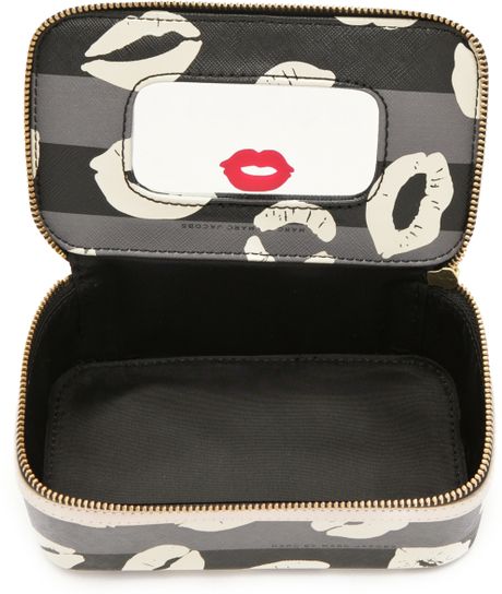 marc jacobs cosmetic case