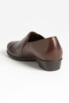 Munro Cheryl Flat - Lyst
