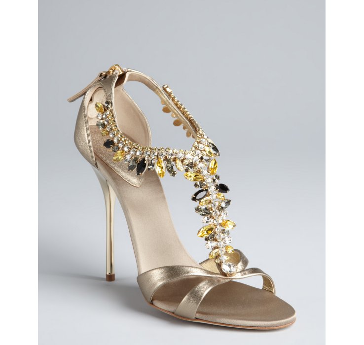 Giuseppe Zanotti Gold Leather Alien 115 Embellished Sandals in Gold | Lyst