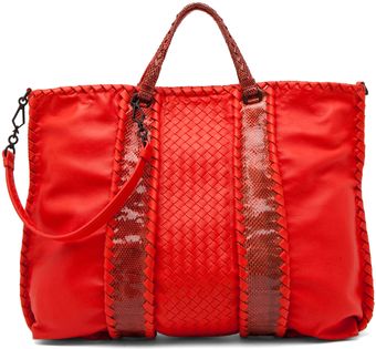 Bottega Veneta Nappa Ayers Shoulder Bag in Fire - Lyst