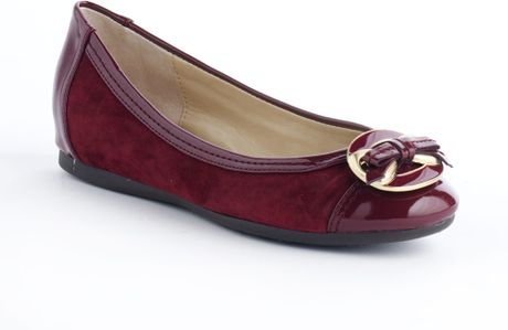 adrienne vittadini ballet flats