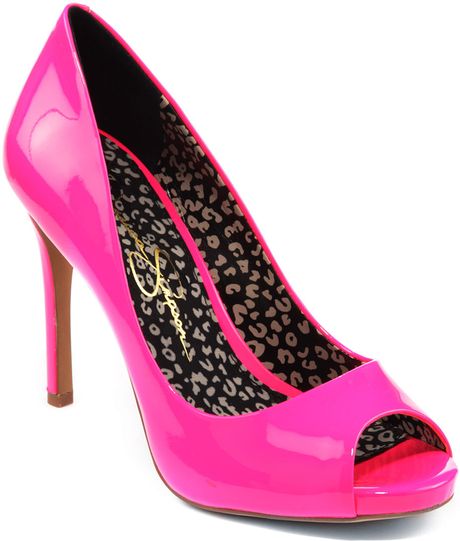 jessica simpson metallic pumps
