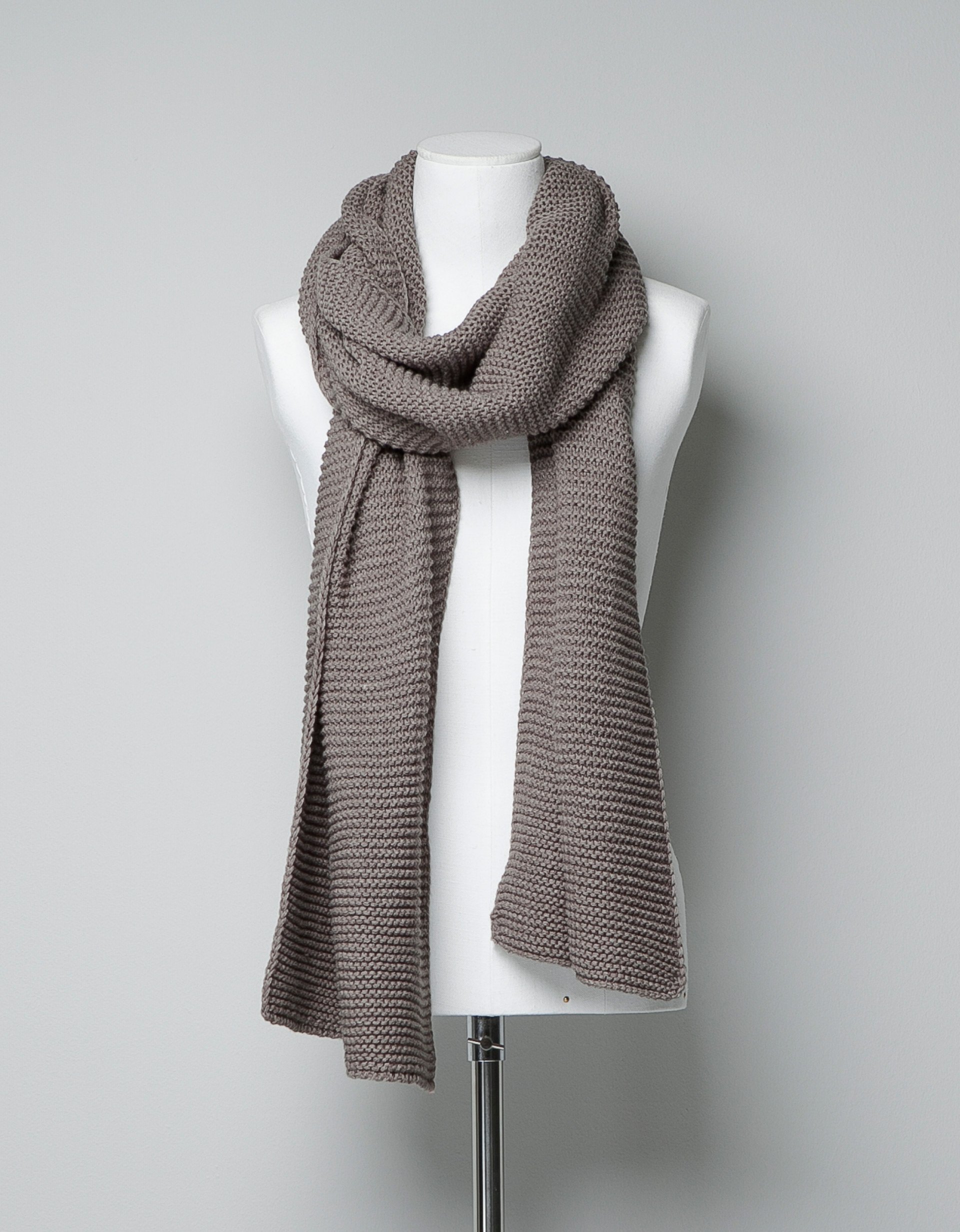 Zara Basic Knitted Scarf in Gray (not available) | Lyst