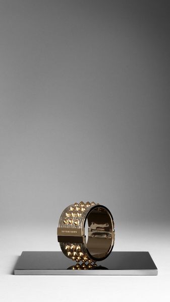 Burberry Metallic Lizard Leather Studded Cuff - Lyst