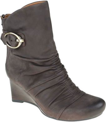 Earthies® Chelsea Leather Wedge Ankle Boots with Buckle Accent - Lyst