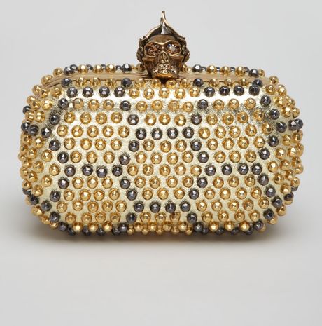  - alexander-mcqueen-gold-bee-punk-skull-studded-clutch-bag-product-1-6258114-748189300_large_flex