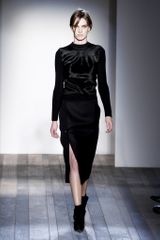 Victoria Beckham Fall 2013 Runway Look 29