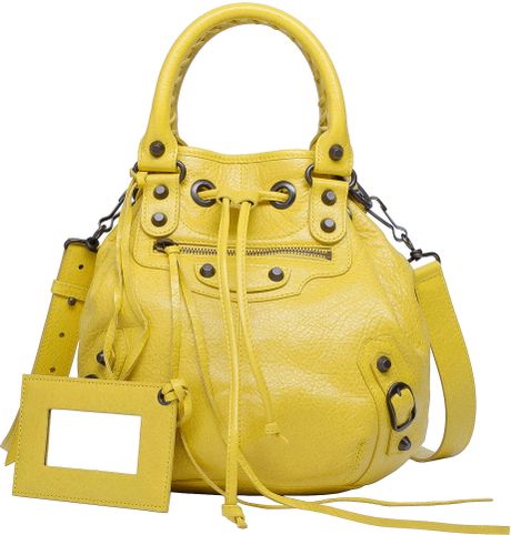 balenciaga pompon price