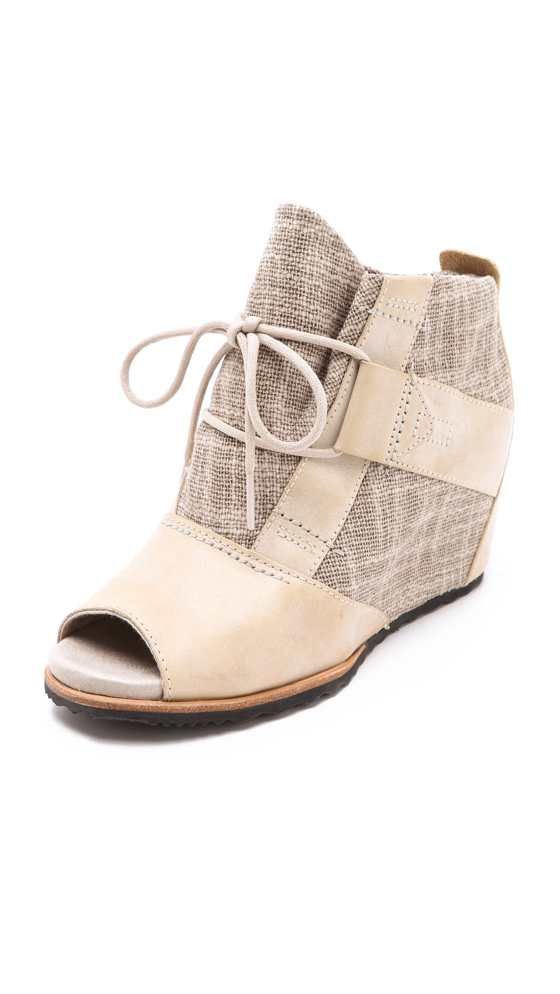 beige sorel boots
