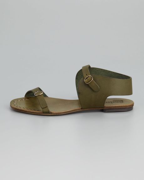 Pedro Garcia Gillian Flat Leather Sandal Olive in Green (OLIVE) | Lyst