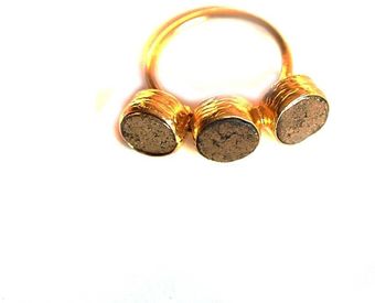 Toosis Golden Dots Ring - Lyst