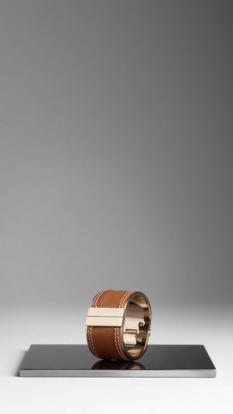Burberry Grainy Leather Cuff - Lyst