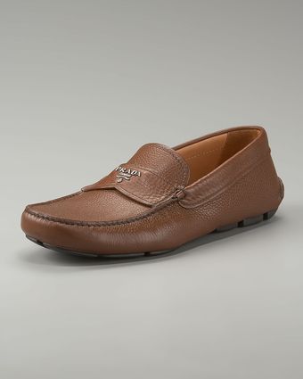 Prada Pebbled Logo Driver - Lyst