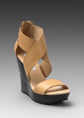 Diane Von Furstenberg Opal Wedge in Naturalblack - Lyst