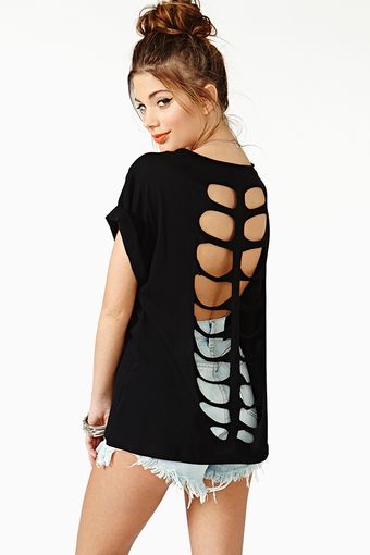 Nasty Gal Spine Chills Tee Black - Lyst