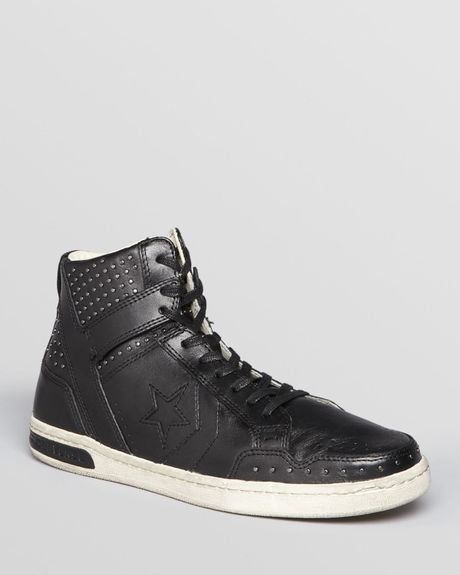 black converse weapon