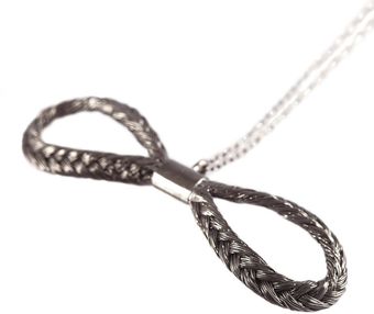 Ayako Kanari Fishbone Plait Bow Pendant Black - Lyst