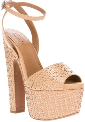 Alaïa Platform Sandal - Lyst