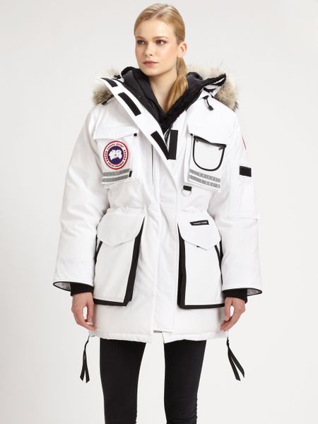 canada goose women's snow mantra parka coat canada goose women's snow mantra parka coat