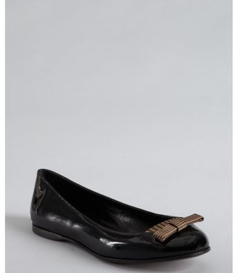 Fendi Black Patent Leather Bow Detail Flats - Lyst