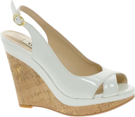 white dune wedges