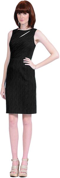 Kay Unger Sleeveless Textured Sheath Dress - Lyst