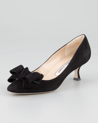 Manolo Blahnik Lisanewbo Suede Lowheel Bow Pump - Lyst