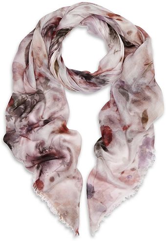 Mulberry Raspberry Floating Flowers Wrap - Lyst