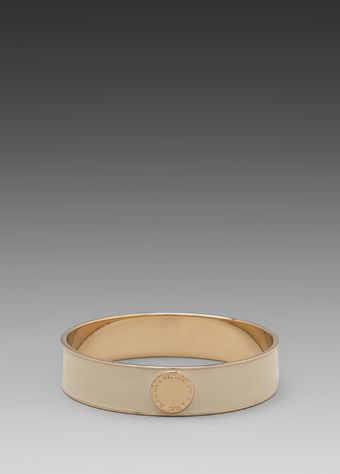 Marc By Marc Jacobs Classic Marc Enamel Disc Bangle in Cream - Lyst