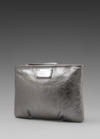 Marc By Marc Jacobs Classic Q Tablet Wristlet in Metallic Silver - Lyst