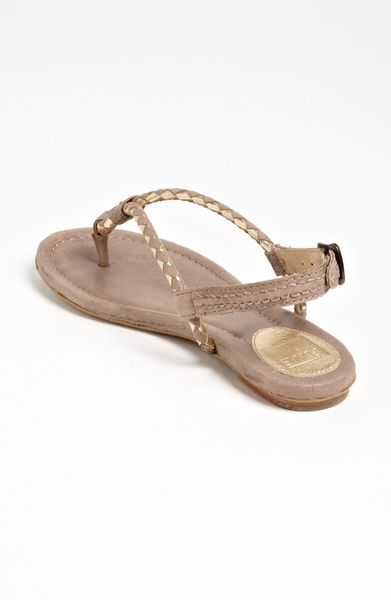 Frye Madison Braided Thong Sandal in Gold (gold multi) | Lyst