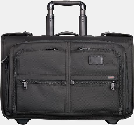 tumi rolling carryon