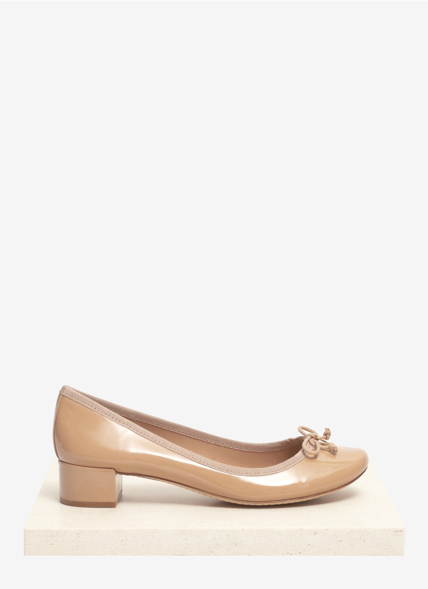 tan nude pumps