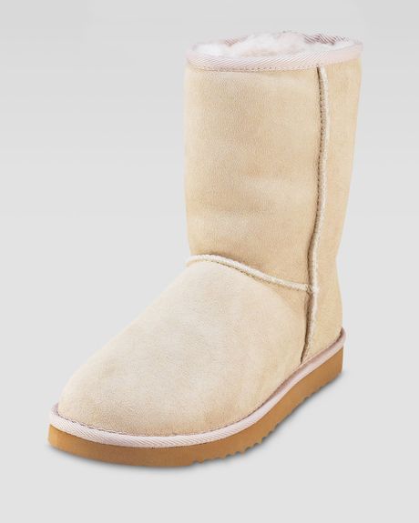 ugg classic short beige ugg classic short beige
