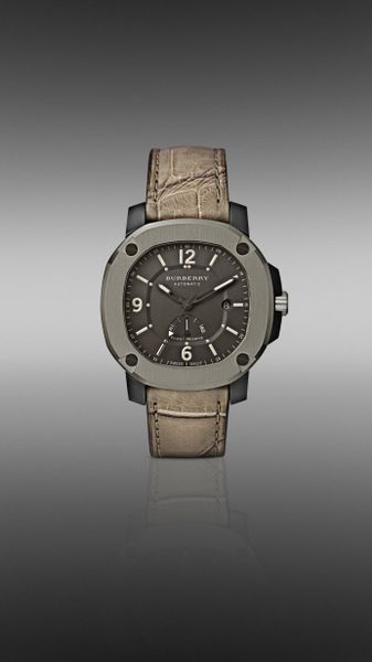 burberry-trench-the-britain-47mm-automatic-power-reserve-product-1-11280688-560831943_medium_flex.jpeg