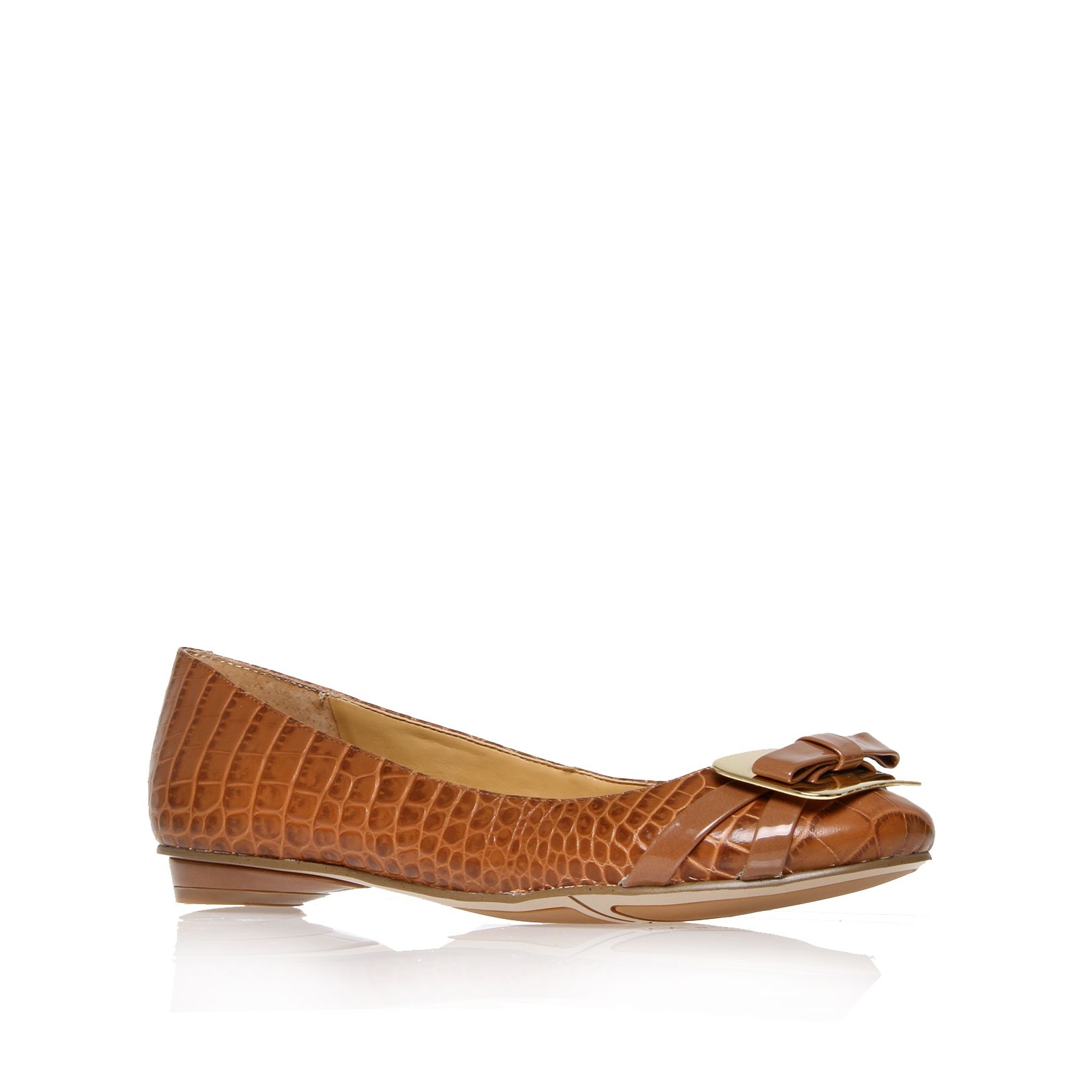 nine west tan flats