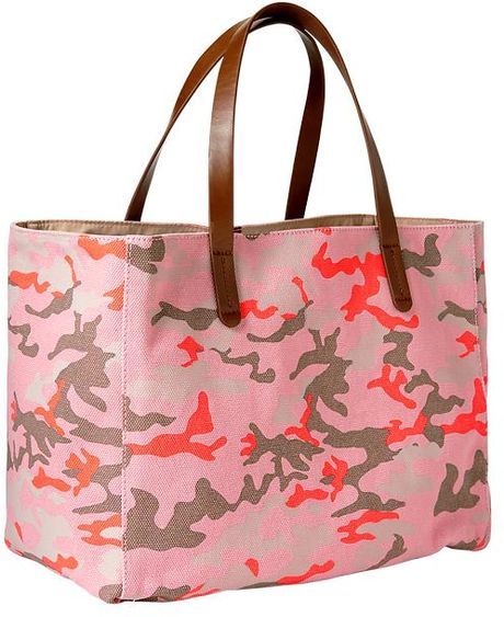 pink camo tote bag