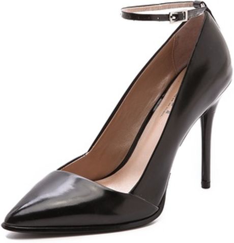 dkny sila pumps